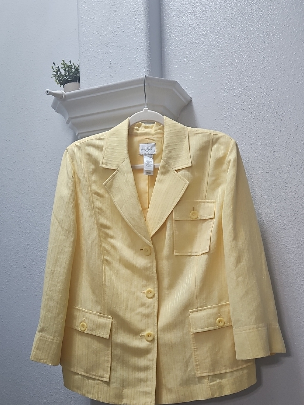 Emma James Pale Yellow Women's Button-Front Blazer Jacket